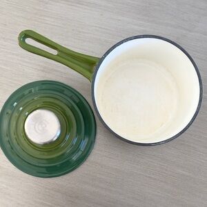 Enameled Cast Iron Sauce Pan with Lid, Quart Size Two-tone Green